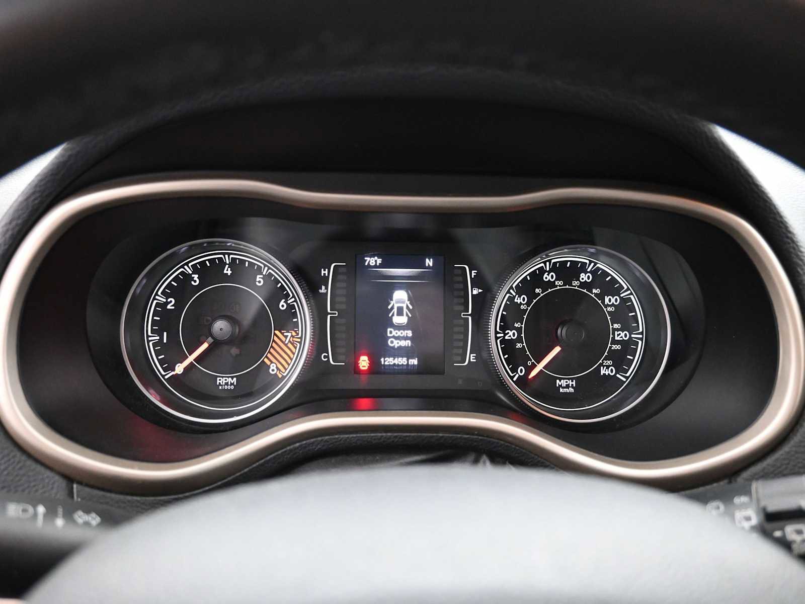 Used 2014 Jeep Cherokee Latitude image 9