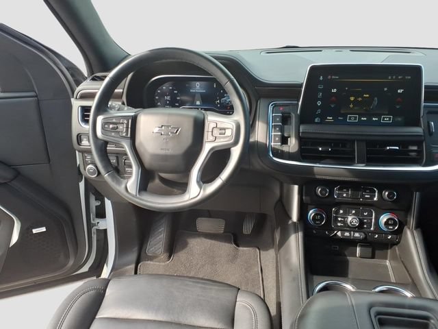 Used 2024 Chevrolet Suburban Z71 w/ Luxury Package AWD/4WD image 14