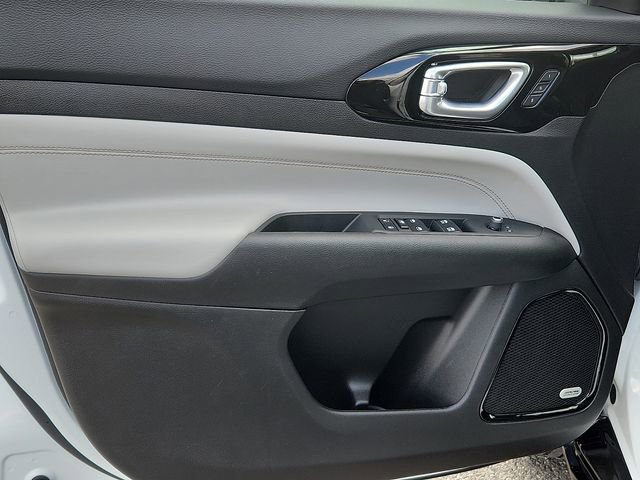 Used 2024 Jeep Compass Limited w/ Elite Group image 12