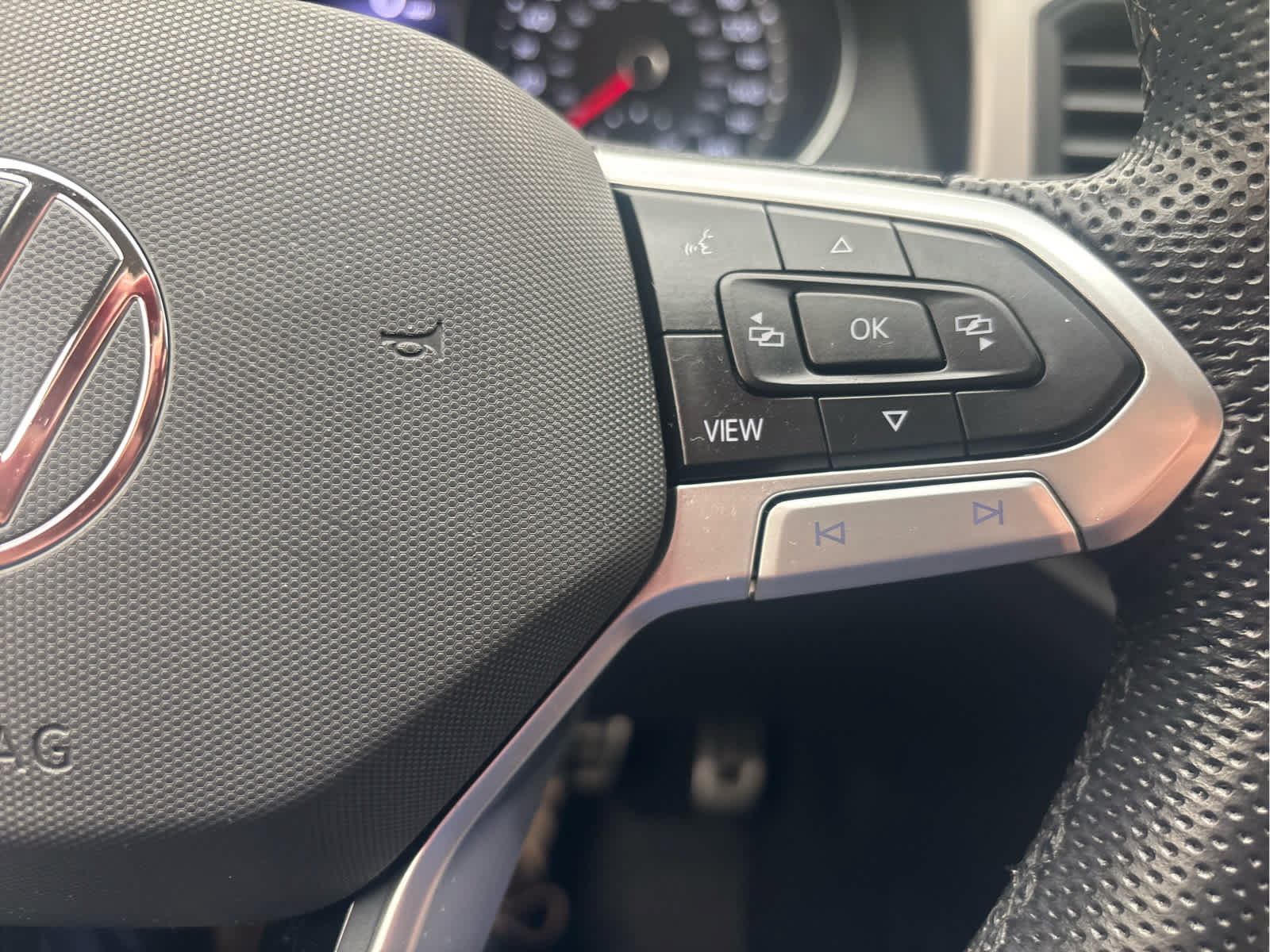 Used 2021 Volkswagen Atlas SE w/ Towing Package AWD/4WD image 25