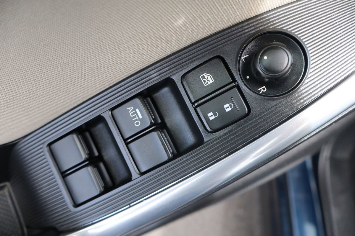 Used 2015 MAZDA CX-5 Touring image 27