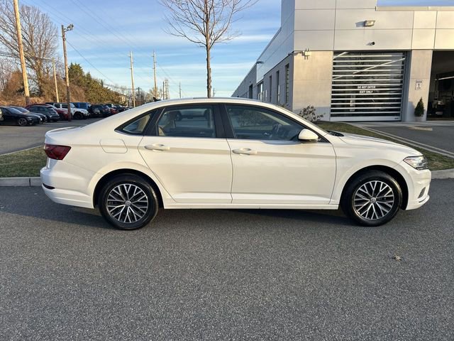 Used 2021 Volkswagen Jetta image 9