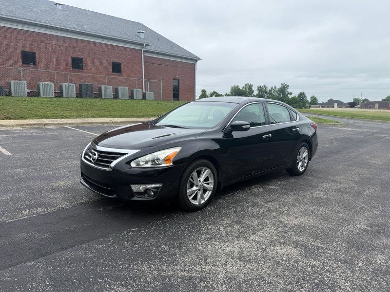 Used 2013 Nissan Altima 2.5 SV w/ 2.5SV Convenience Pkg FWD image 1