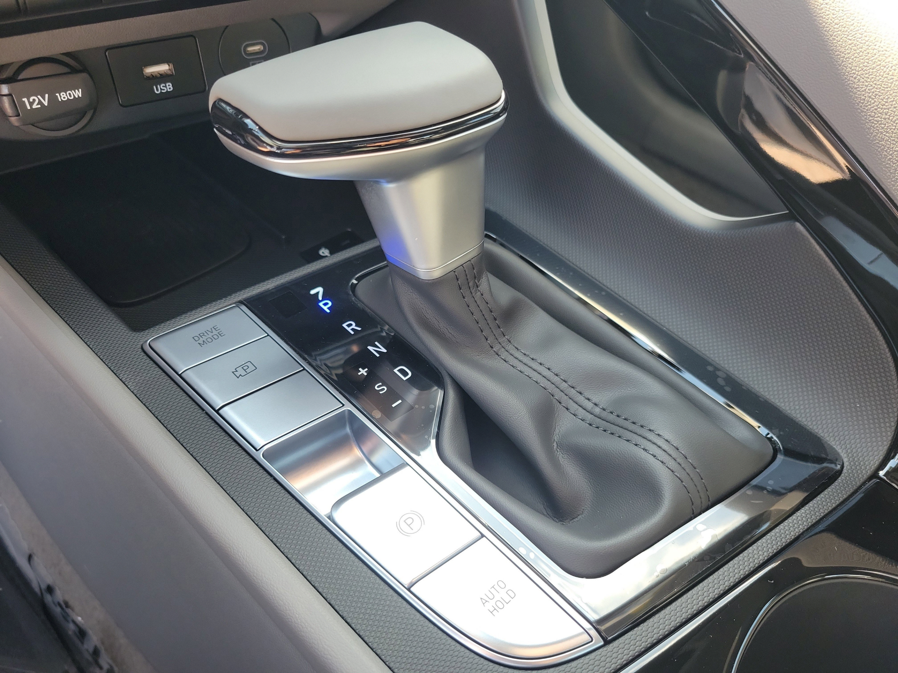 New 2026 Hyundai Elantra SEL Sport Premium FWD image 30