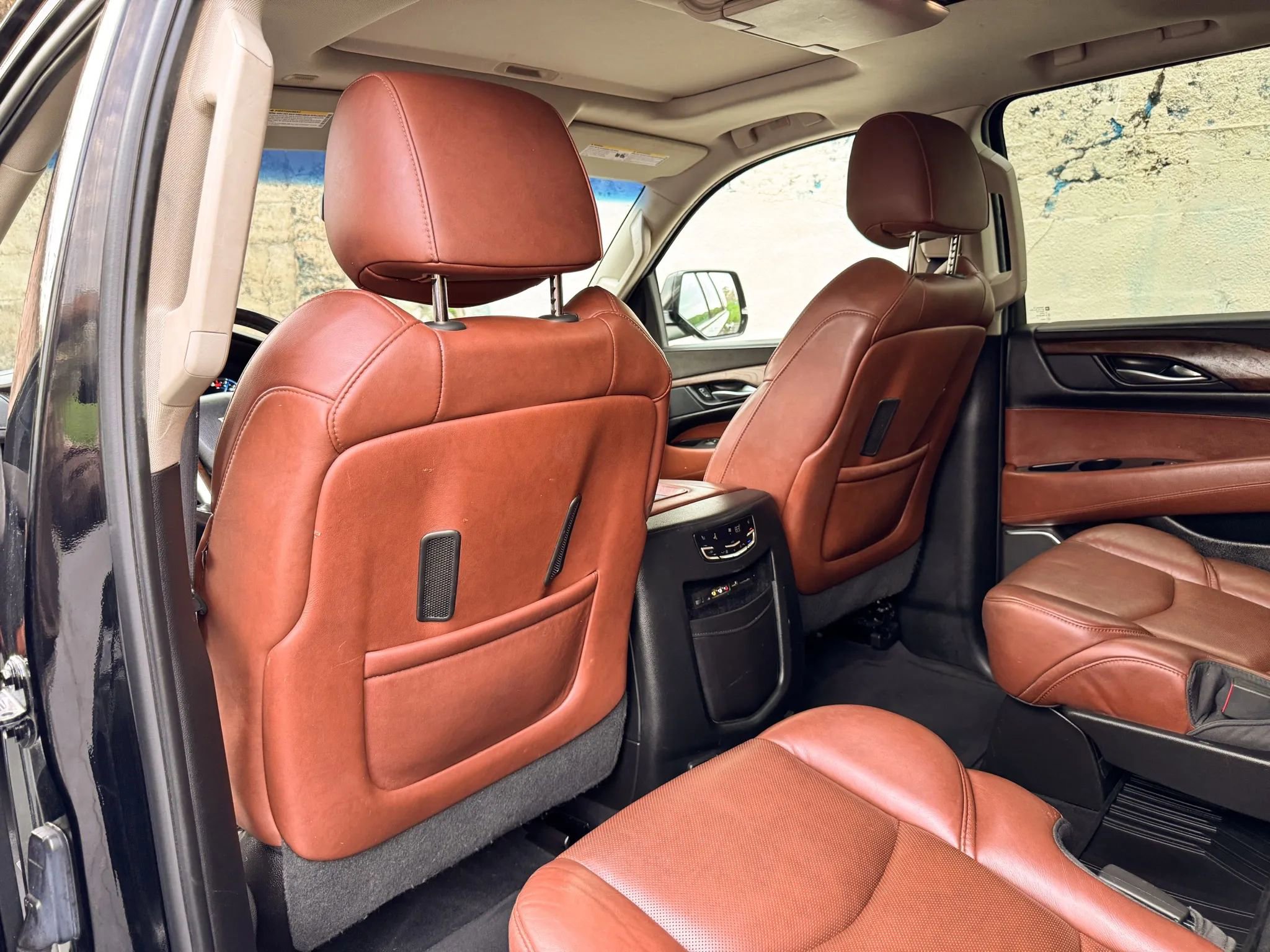 Used 2016 Cadillac Escalade Premium image 22