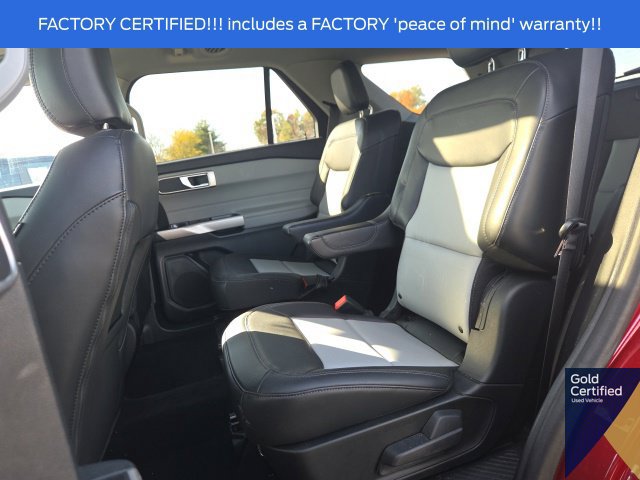 Used 2024 Ford Explorer XLT w/ Equipment Group 202A AWD/4WD image 17
