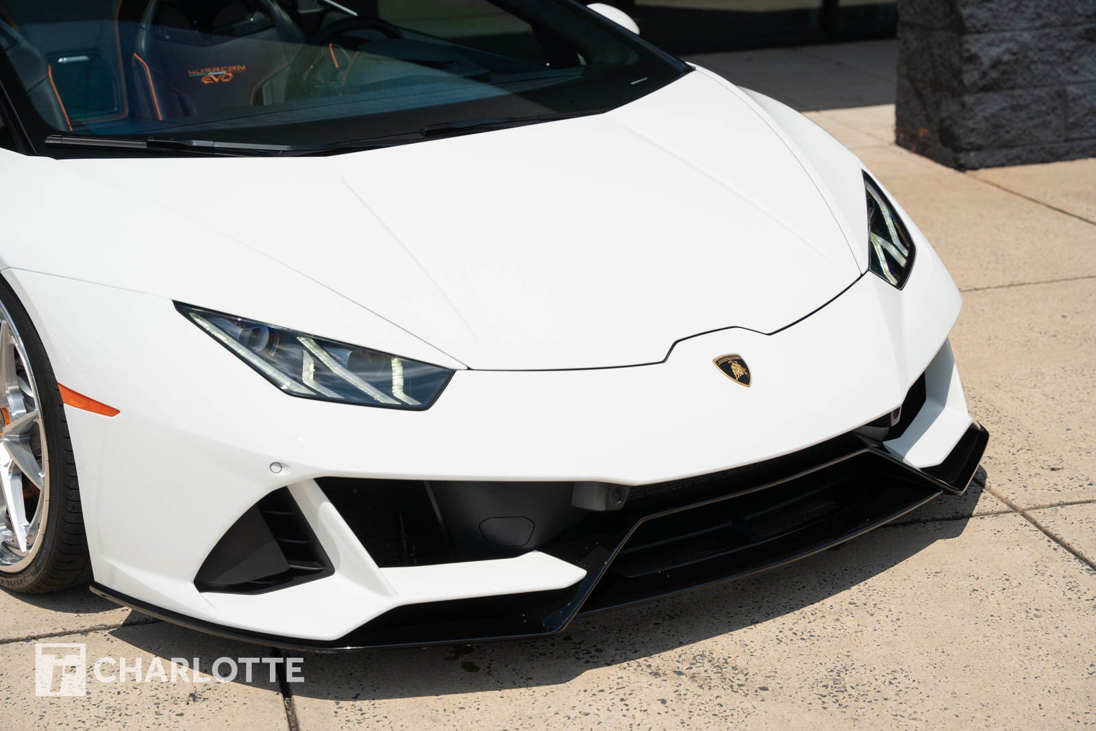 Used 2024 Lamborghini Huracan EVO AWD/4WD image 3