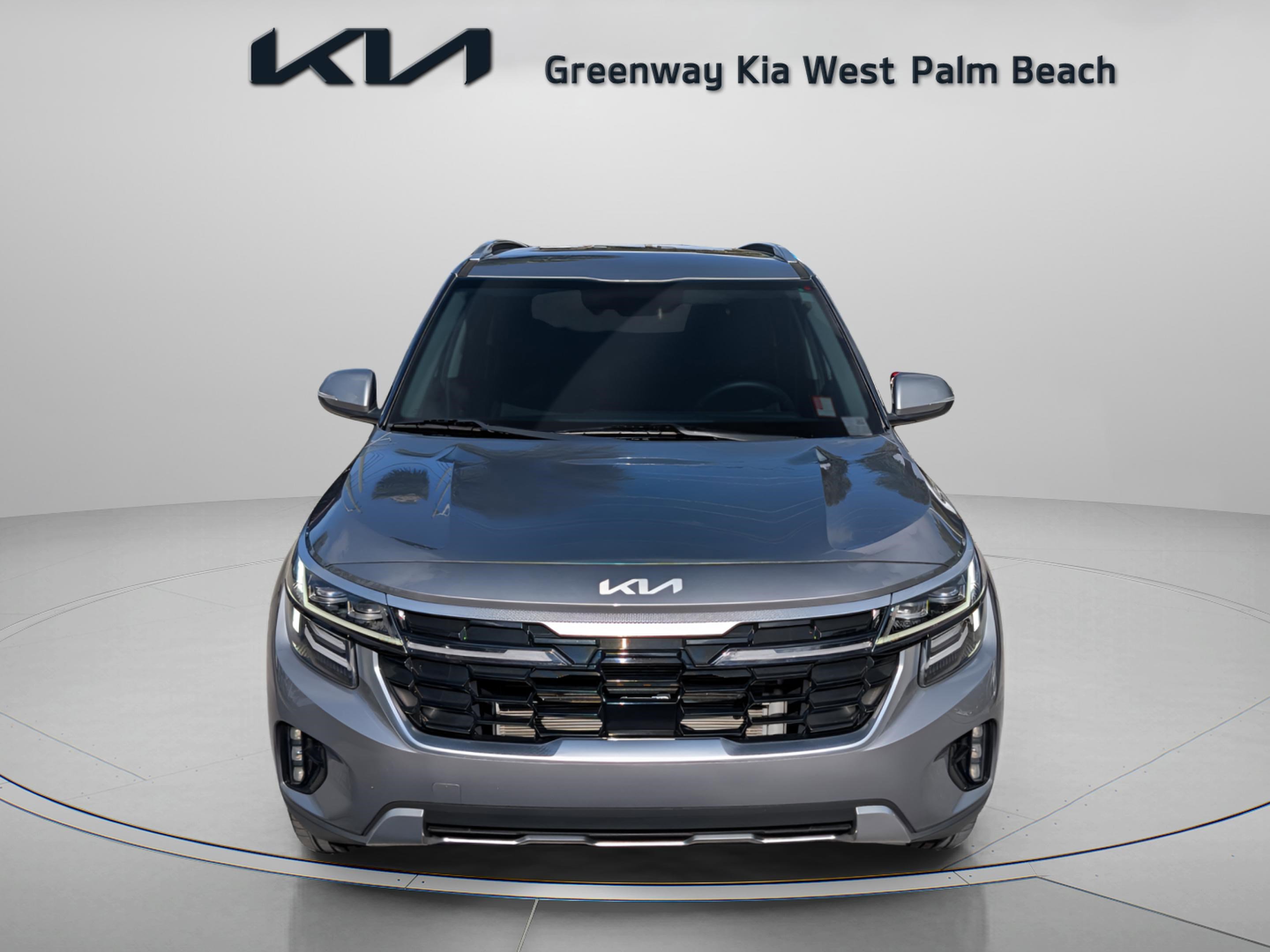 Used 2024 Kia Seltos SX AWD/4WD image 2