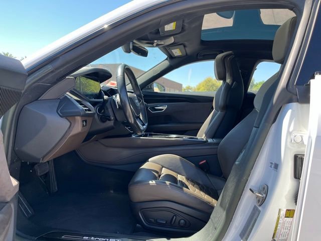 Used 2022 Audi e-tron GT Prestige w/ Prestige Package image 11