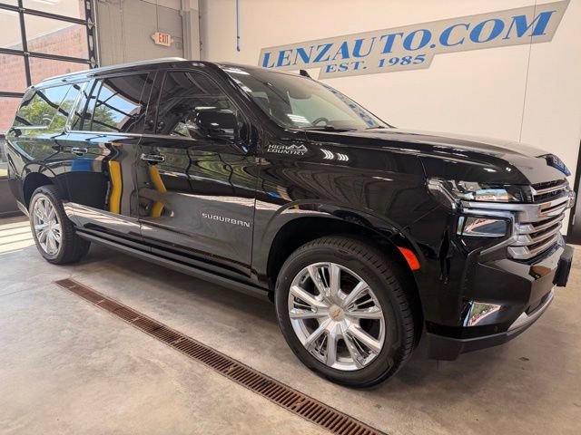 Used 2024 Chevrolet Suburban High Country AWD/4WD image 2