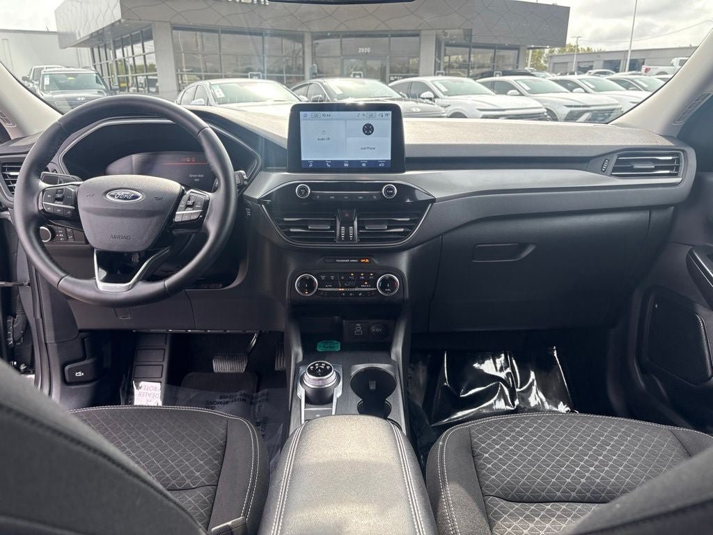 Used 2025 Ford Escape Active w/ Cold Weather Package FWD image 31