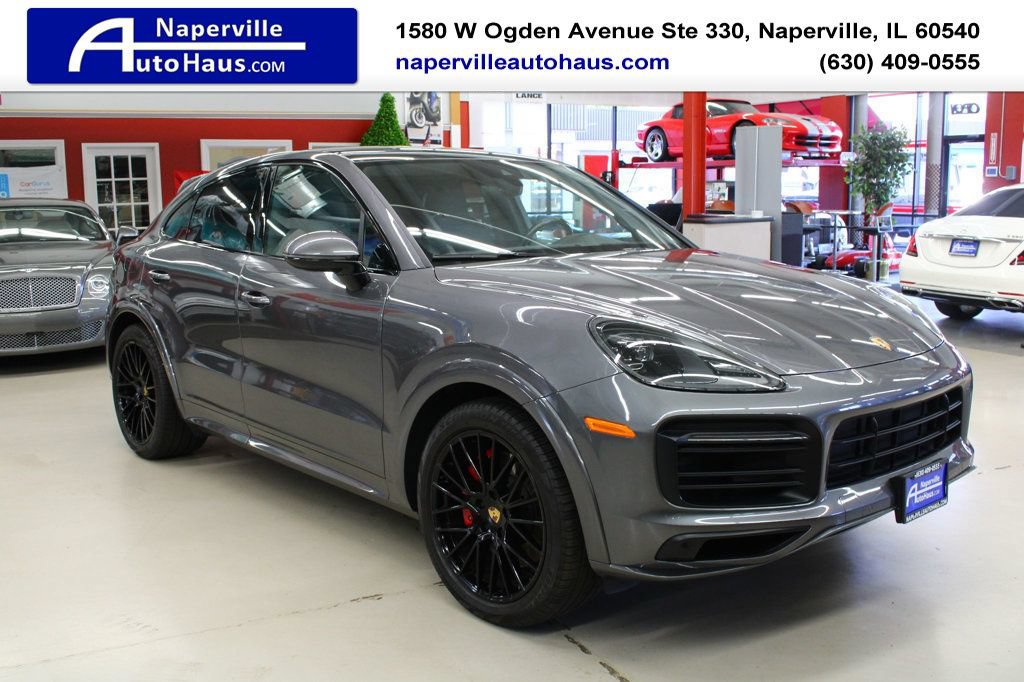 Used 2023 Porsche Cayenne GTS w/ Premium Package AWD/4WD image 1