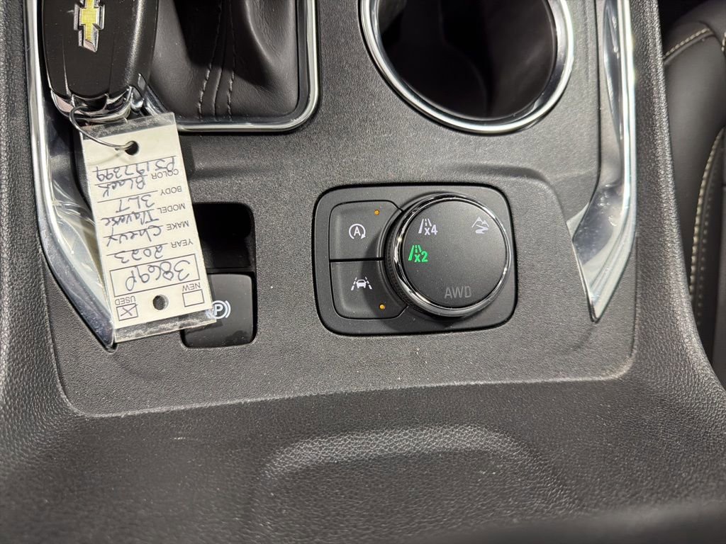 Used 2023 Chevrolet Traverse LT w/ LPO, Floor Liner Package image 32