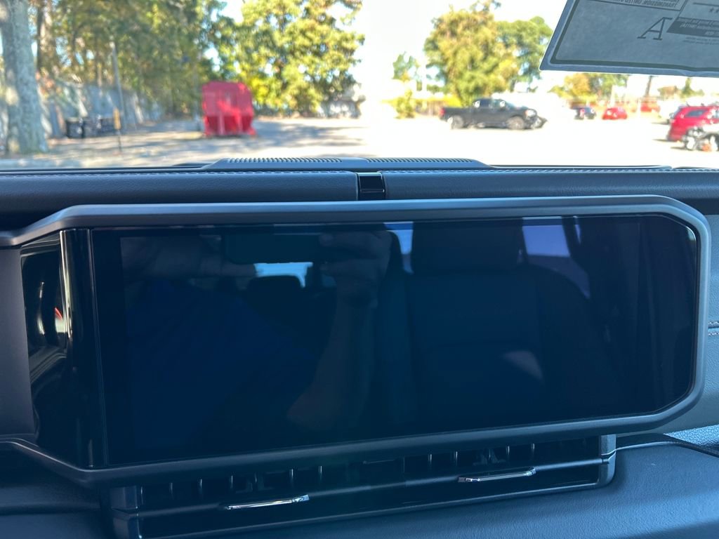 New 2025 Jeep Gladiator Mojave image 14