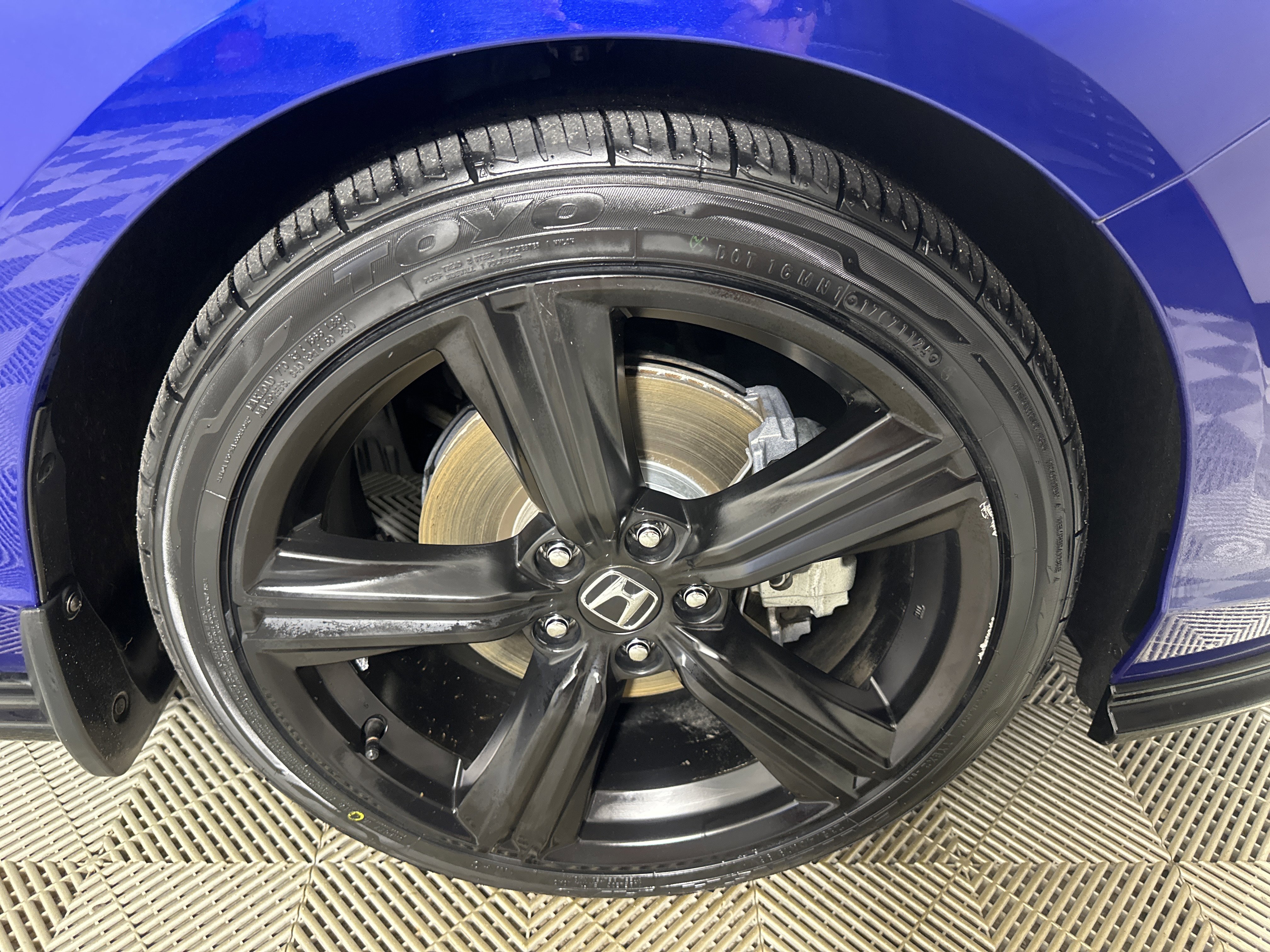 Used 2023 Honda Accord Sport image 25