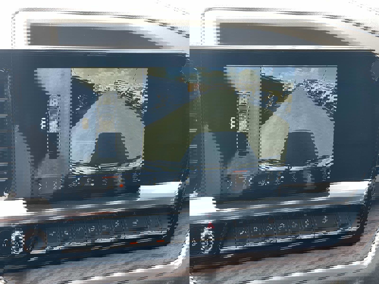 New 2026 GMC Sierra 1500 SLT w/ SLT Premium Package image 16