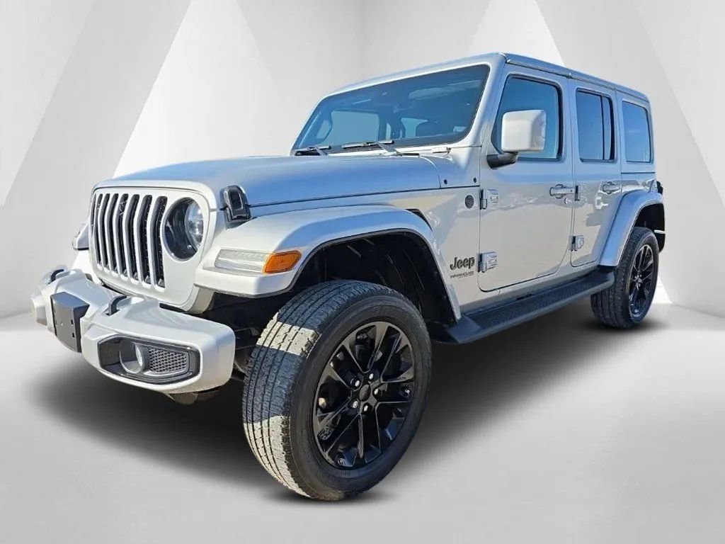 Used 2022 Jeep Wrangler Unlimited Sahara image 3