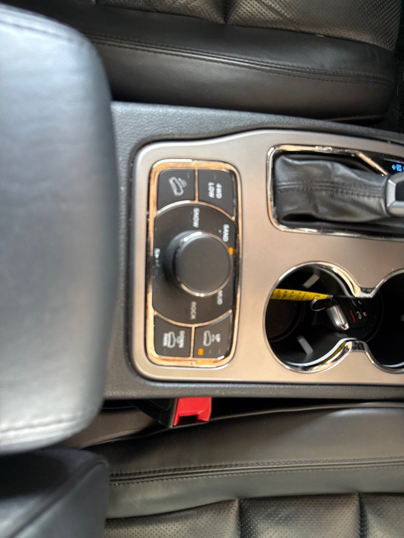 Used 2021 Jeep Grand Cherokee High Altitude AWD/4WD image 46