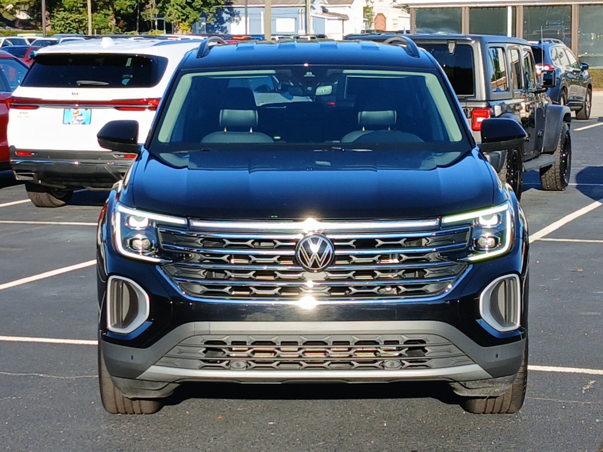 Used 2025 Volkswagen Atlas SE FWD image 15