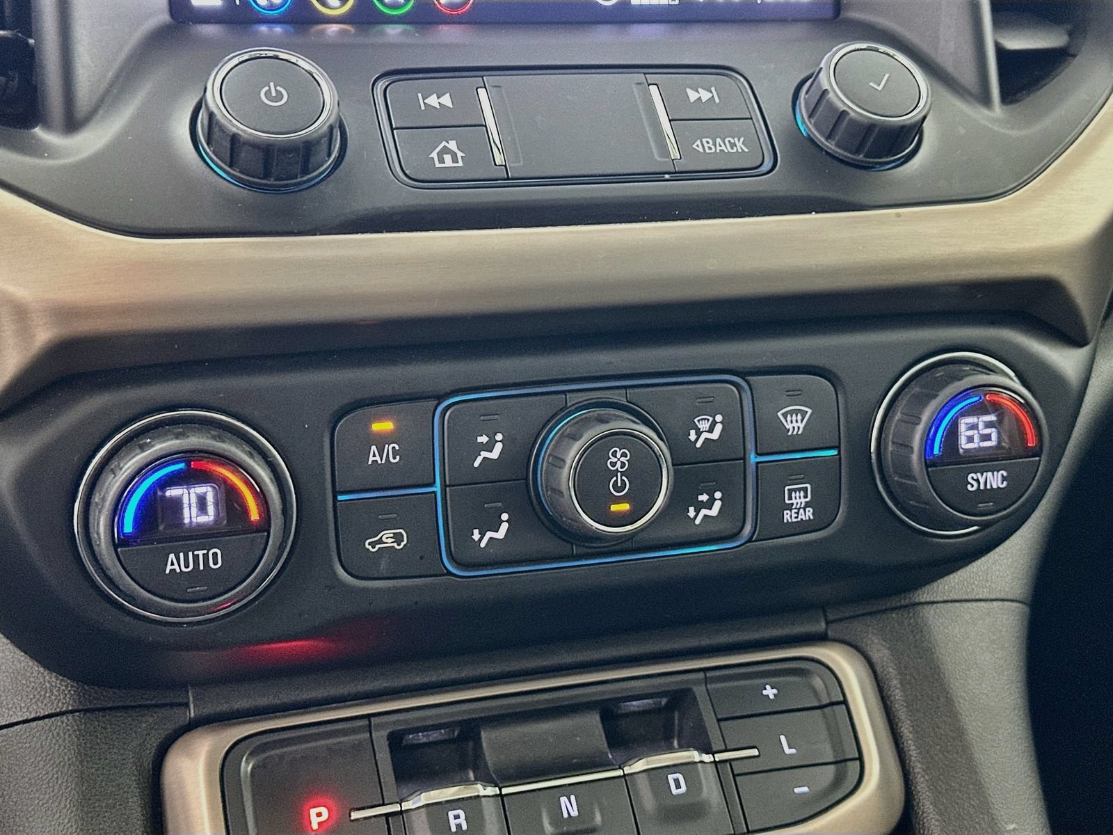 Used 2020 GMC Acadia Denali FWD image 27