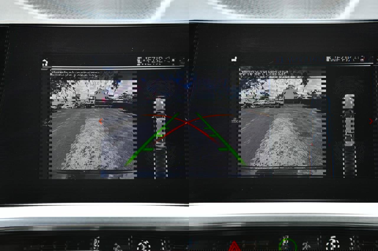 Used 2021 BMW 330i Sedan w/ Convenience Package image 27