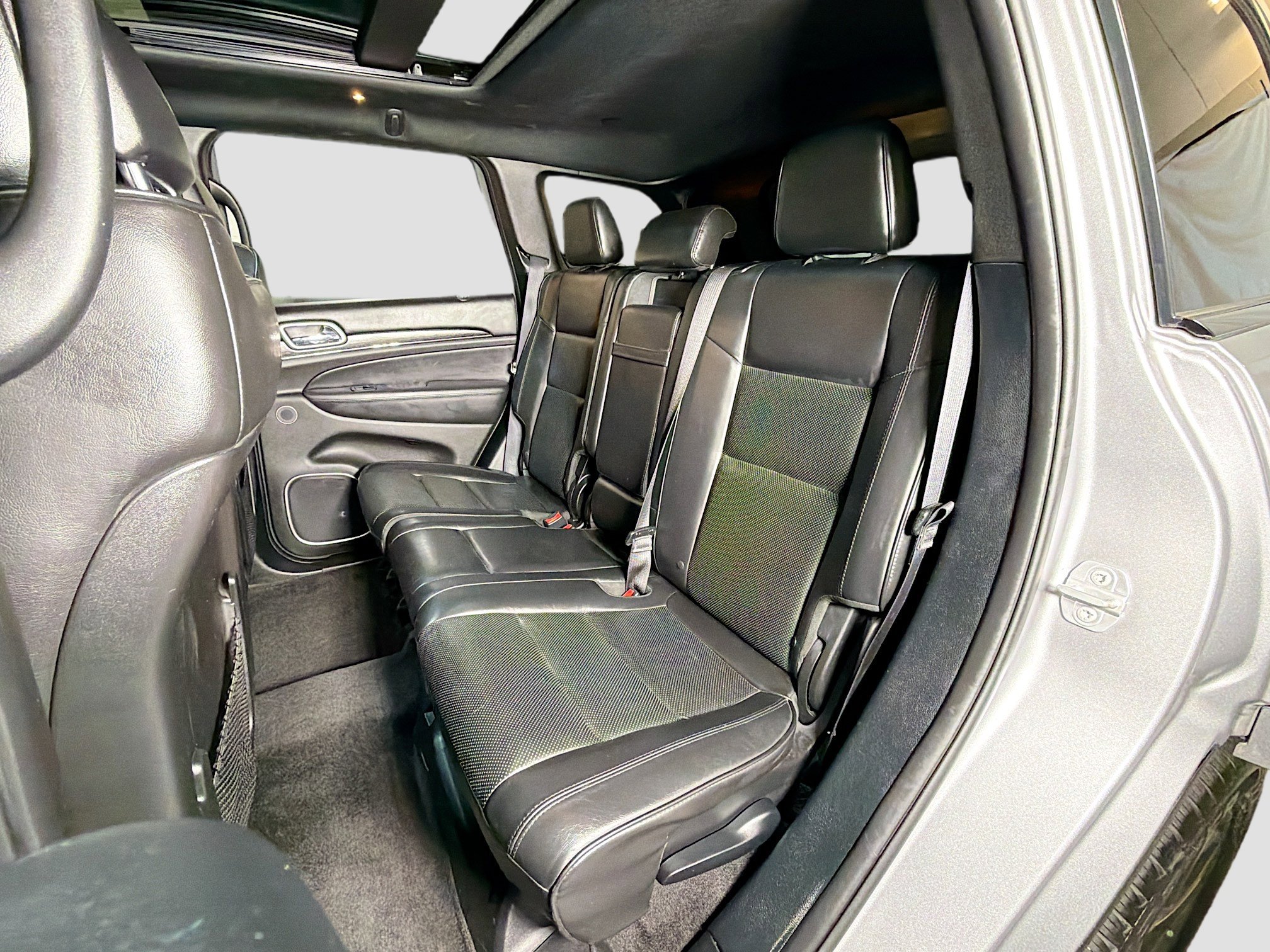 Used 2018 Jeep Grand Cherokee High Altitude image 30