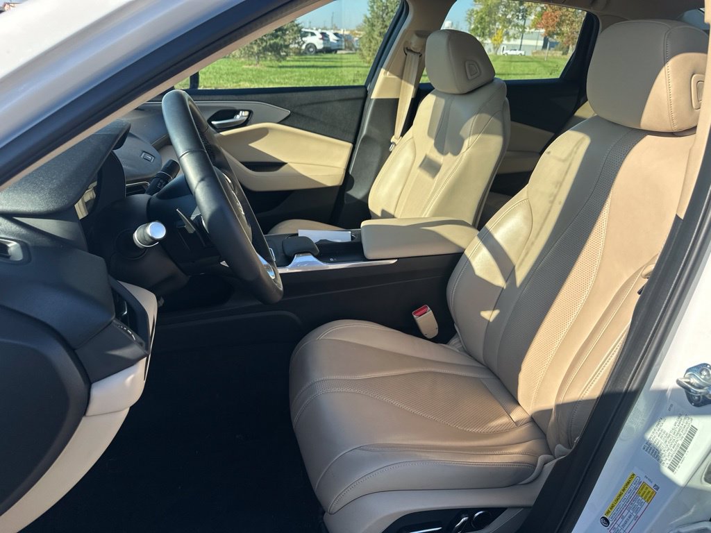 Used 2025 Acura TLX w/ Technology Package FWD image 15