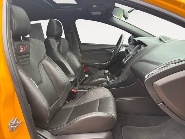Used 2016 Ford Focus ST w/ Equipment Group 401A FWD image 15
