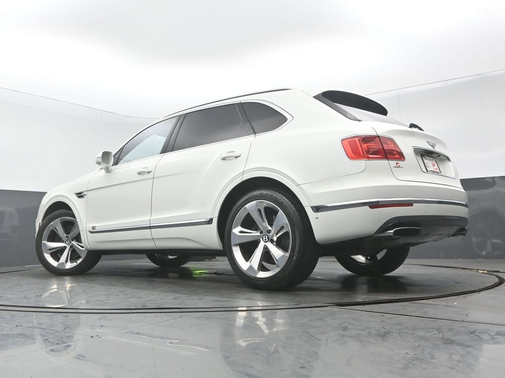Used 2018 Bentley Bentayga AWD/4WD image 29