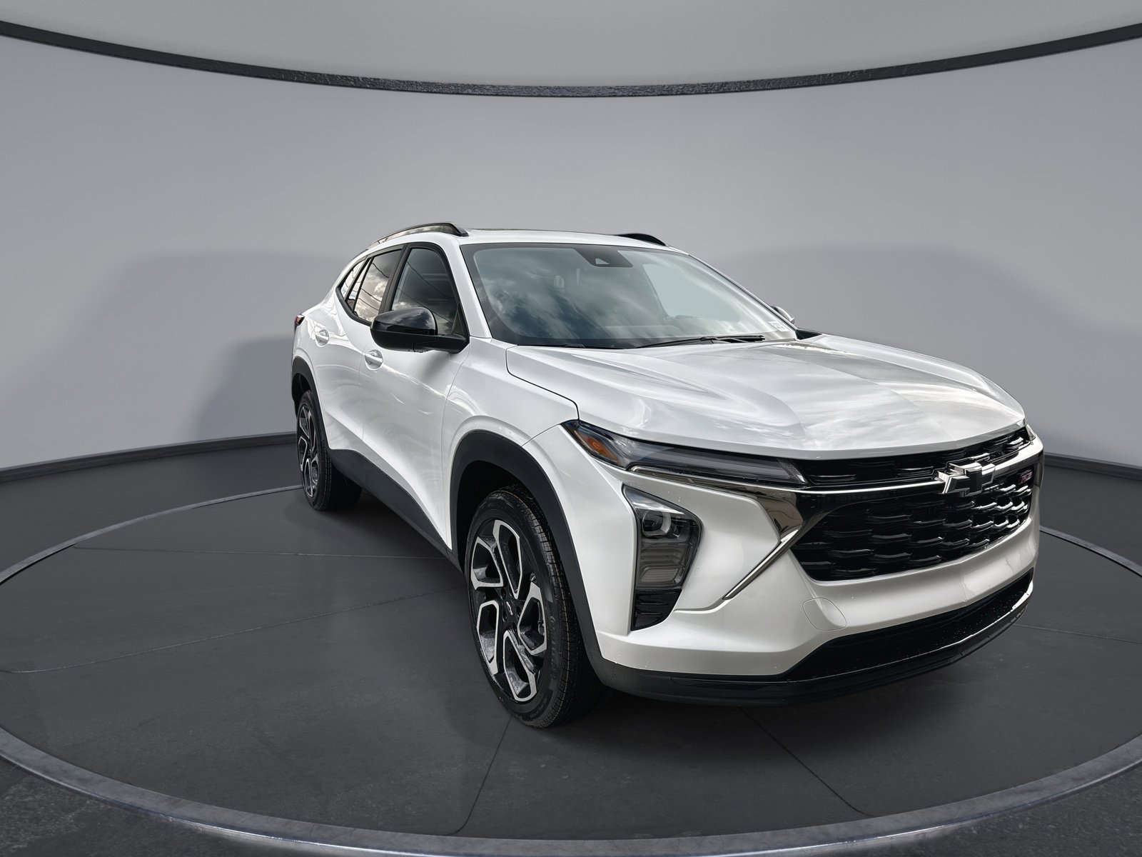 New 2026 Chevrolet Trax RS w/ Sunroof Package FWD video 2