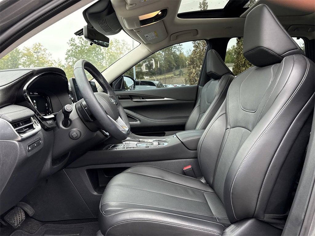 Used 2025 INFINITI QX60 Sensory w/ Vision Package image 8