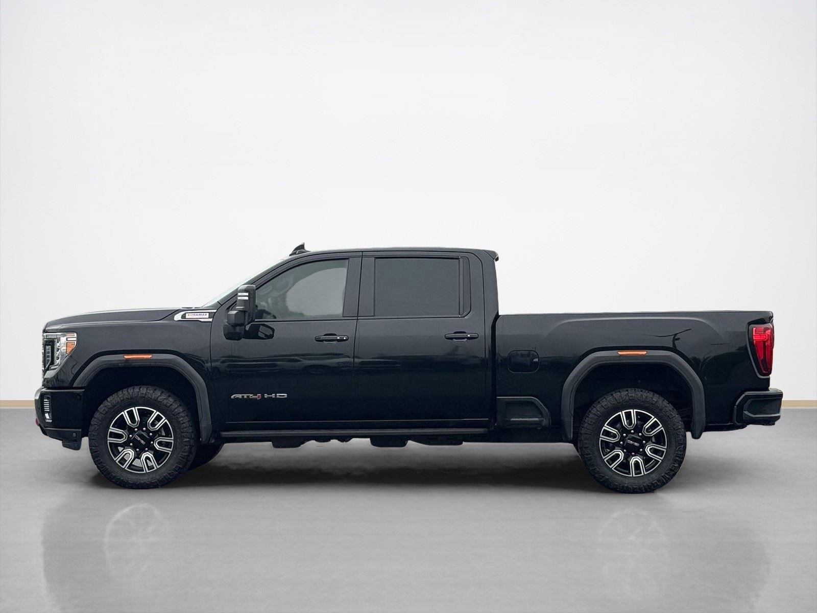 Used 2021 GMC Sierra 2500 AT4 w/ AT4 Premium Plus Package AWD/4WD image 4