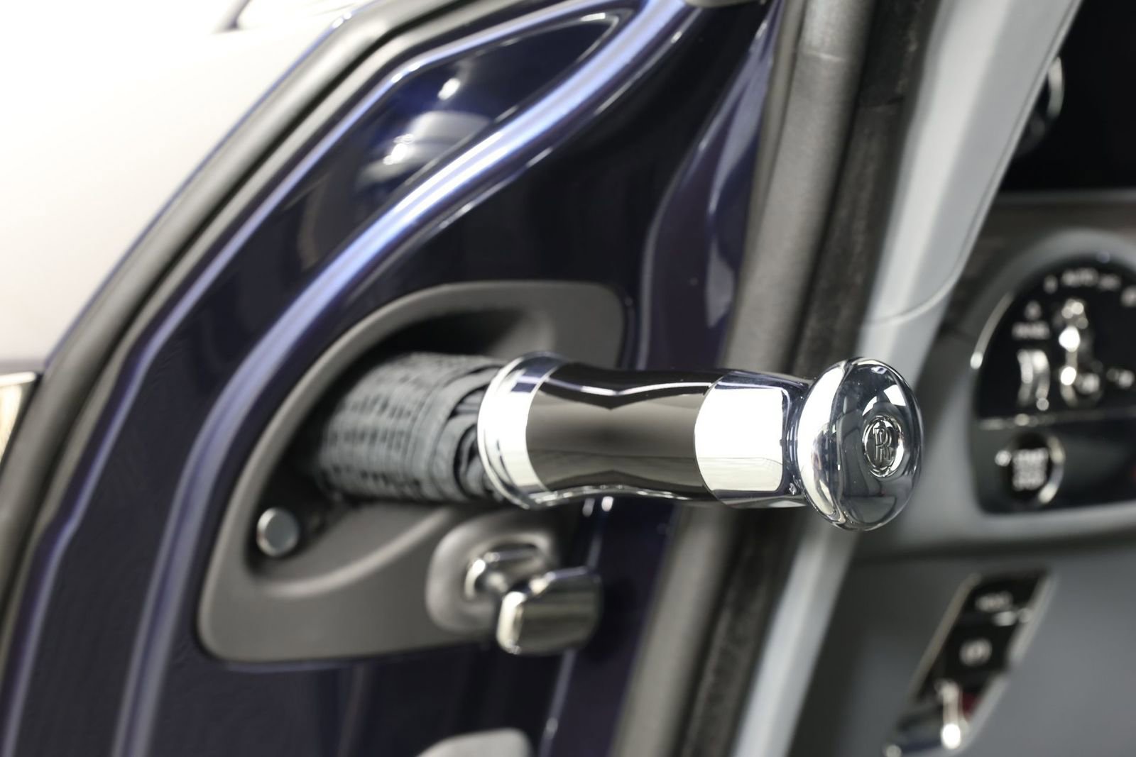 Used 2024 Rolls-Royce Spectre w/ Spectre Launch Package image 24