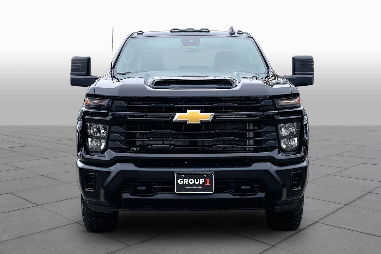 Used 2025 Chevrolet Silverado 3500 W/T w/ Z71 Off-Road Package AWD/4WD image 4