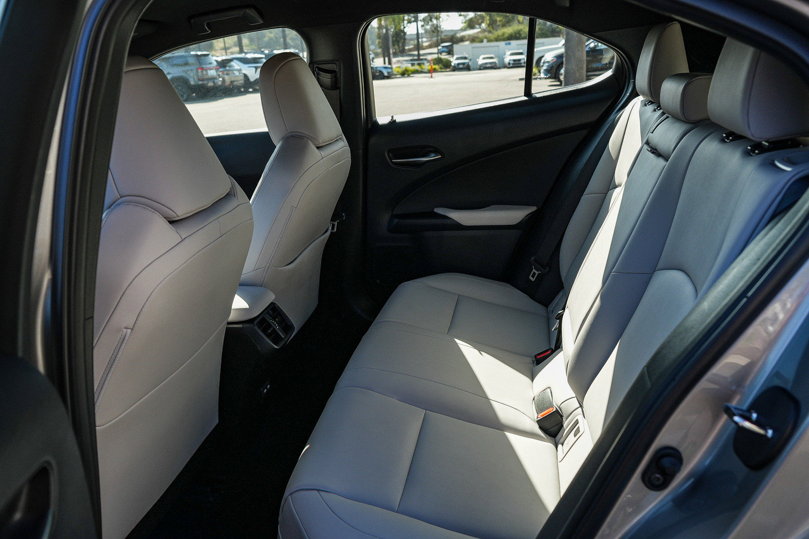 Used 2021 Lexus UX 200 w/ Accessory Package (Z2) FWD image 18