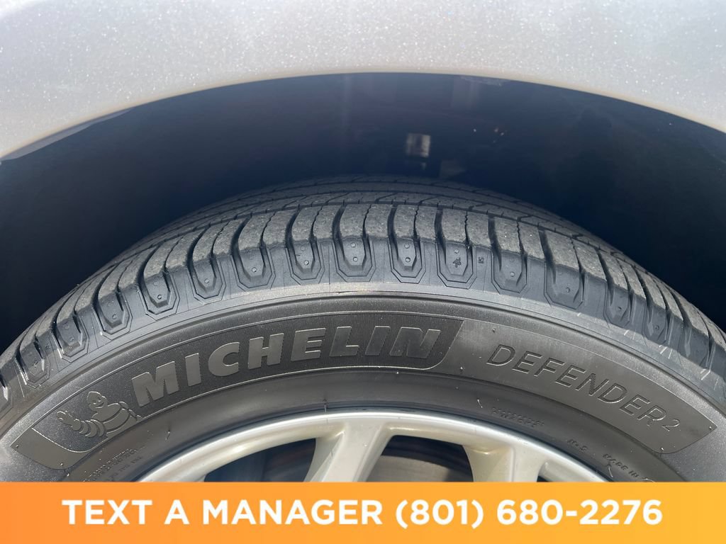 Used 2018 Chrysler Pacifica Touring-L w/ Advanced Safetytec Group FWD image 23