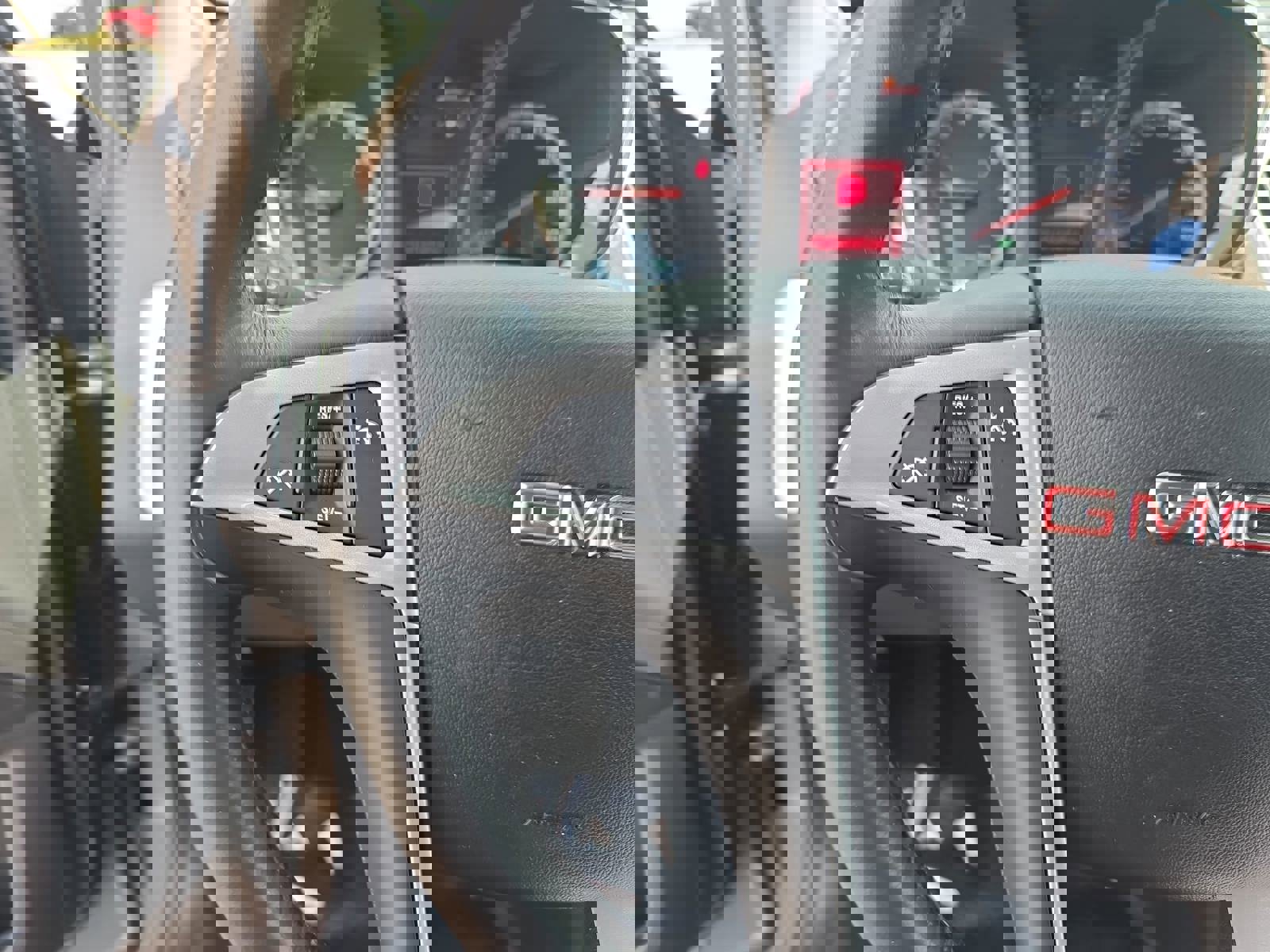 Used 2012 GMC Terrain SLT image 19