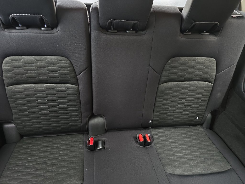 Used 2024 Nissan Pathfinder SV image 35