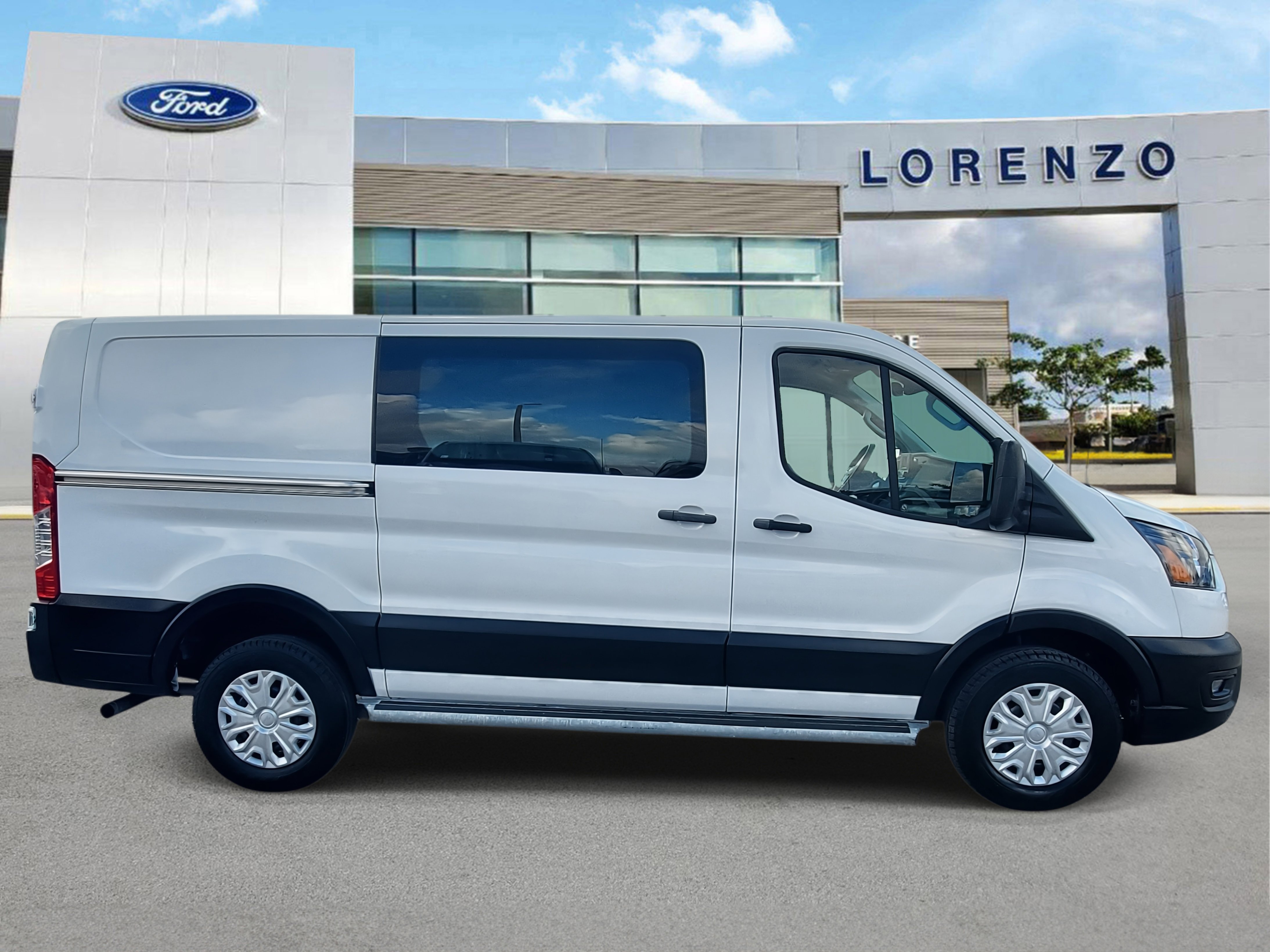 Used 2024 Ford Transit 250 Low Roof w/ Exterior Upgrade Package image 4