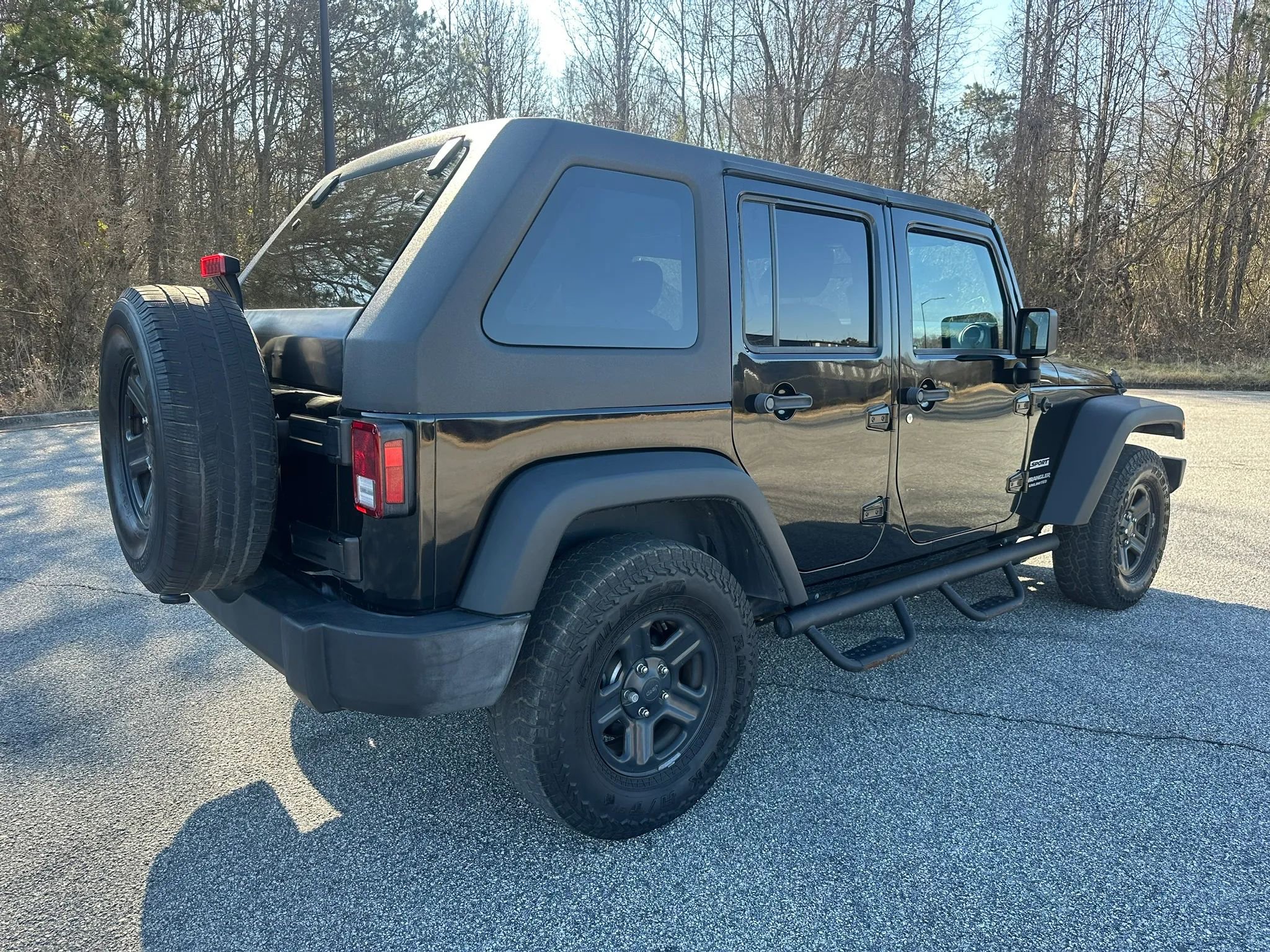 Used 2016 Jeep Wrangler Unlimited Sport w/ Connectivity Group image 5