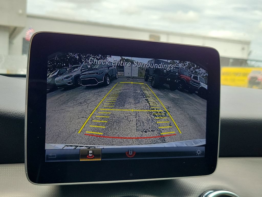 Used 2020 Mercedes-Benz GLA 250 image 30