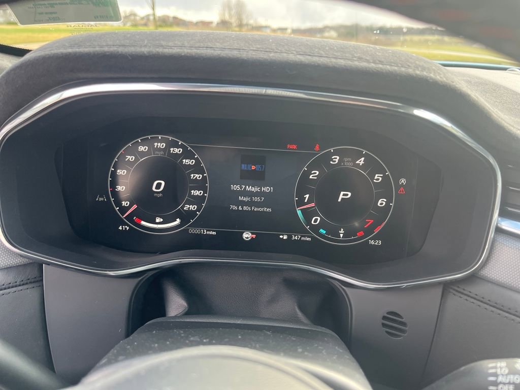 New 2026 Jaguar F-PACE SVR image 15