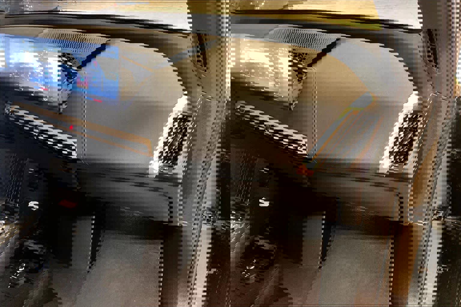 Certified 2023 BMW iX xDrive50 image 17