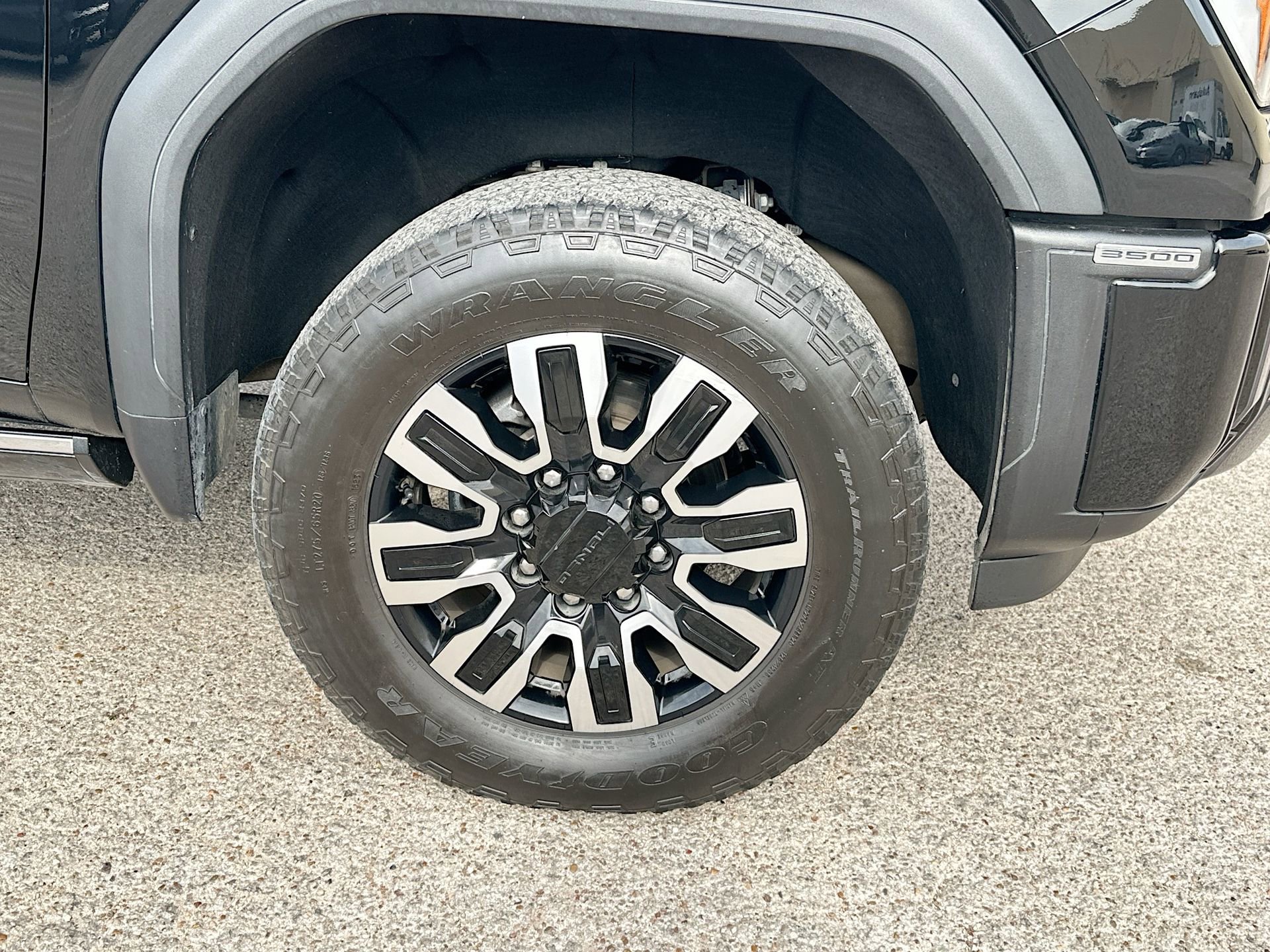 Used 2024 GMC Sierra 3500 Denali Ultimate image 14