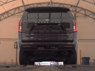 Used 2025 Ford Expedition Active AWD/4WD image 12