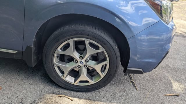 Used 2017 Subaru Forester 2.5i Touring AWD/4WD image 11