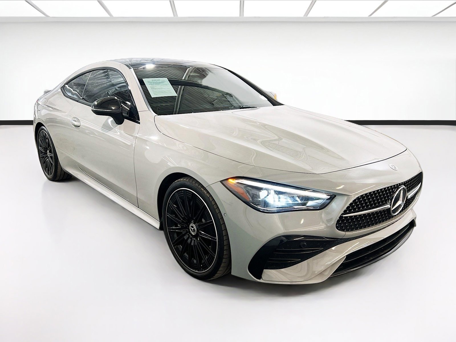 Used 2024 Mercedes-Benz CLE 450 4MATIC Coupe image 3