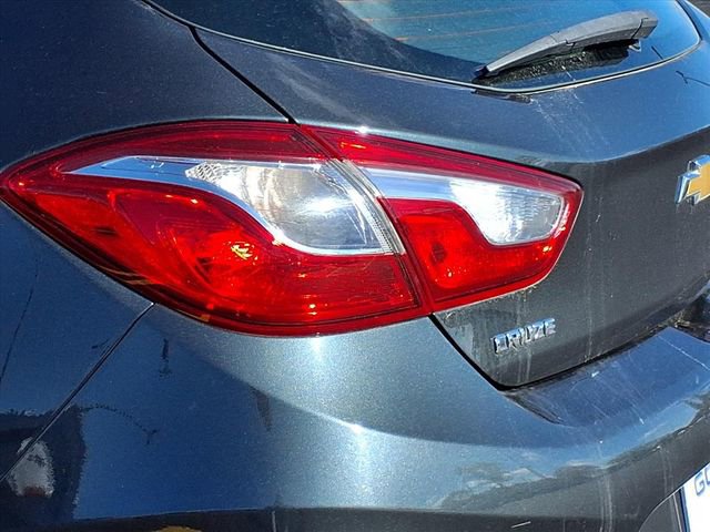 Used 2018 Chevrolet Cruze LT w/ Convenience Package image 23