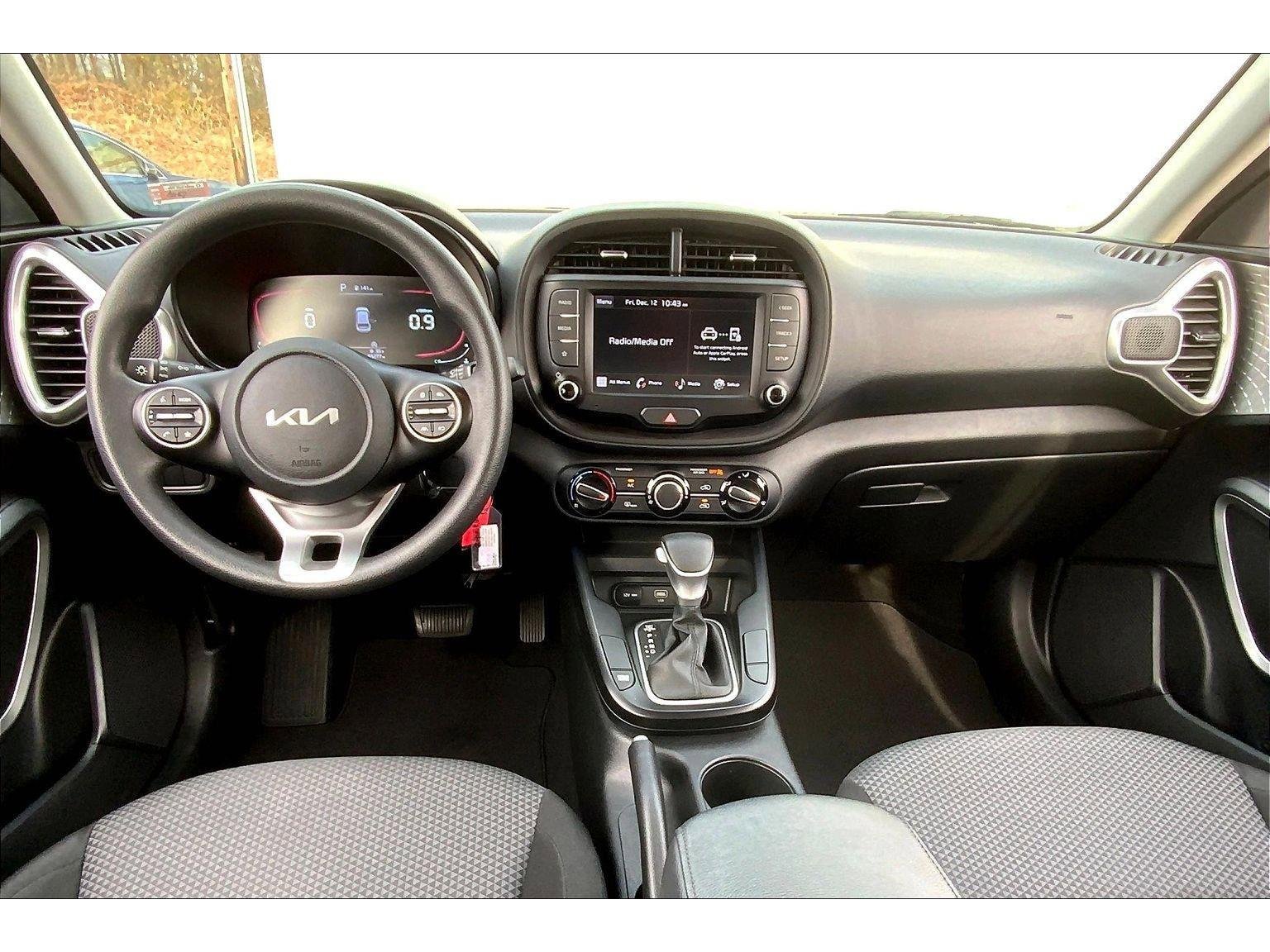 Used 2023 Kia Soul LX w/ Option Group 015 image 13