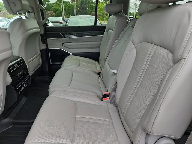 Used 2022 Jeep Wagoneer Series III w/ Convenience Group I RWD image 13